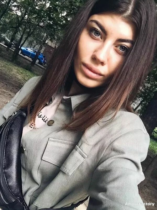 Valeria Profile image 3