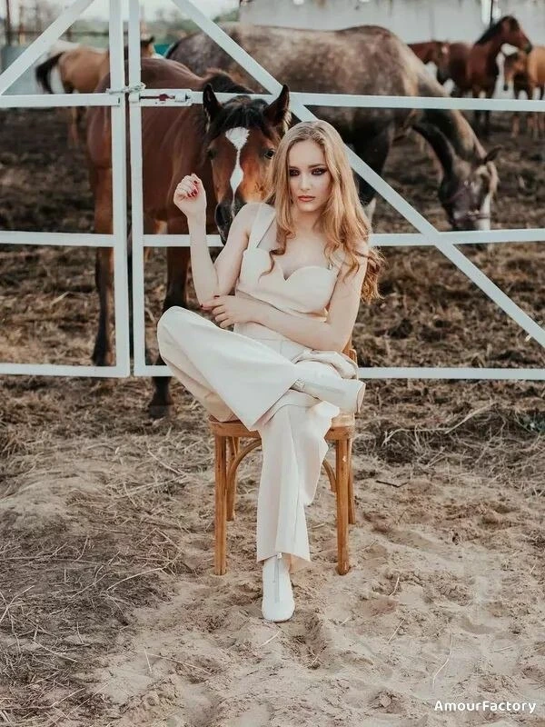 Julia Profile image 4